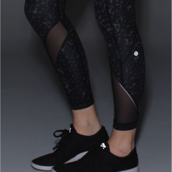 Lululemon Inspire Tight II *Full-On Luxtreme (Mesh) in Star Crushed Coal Black - Picture 4 of 11